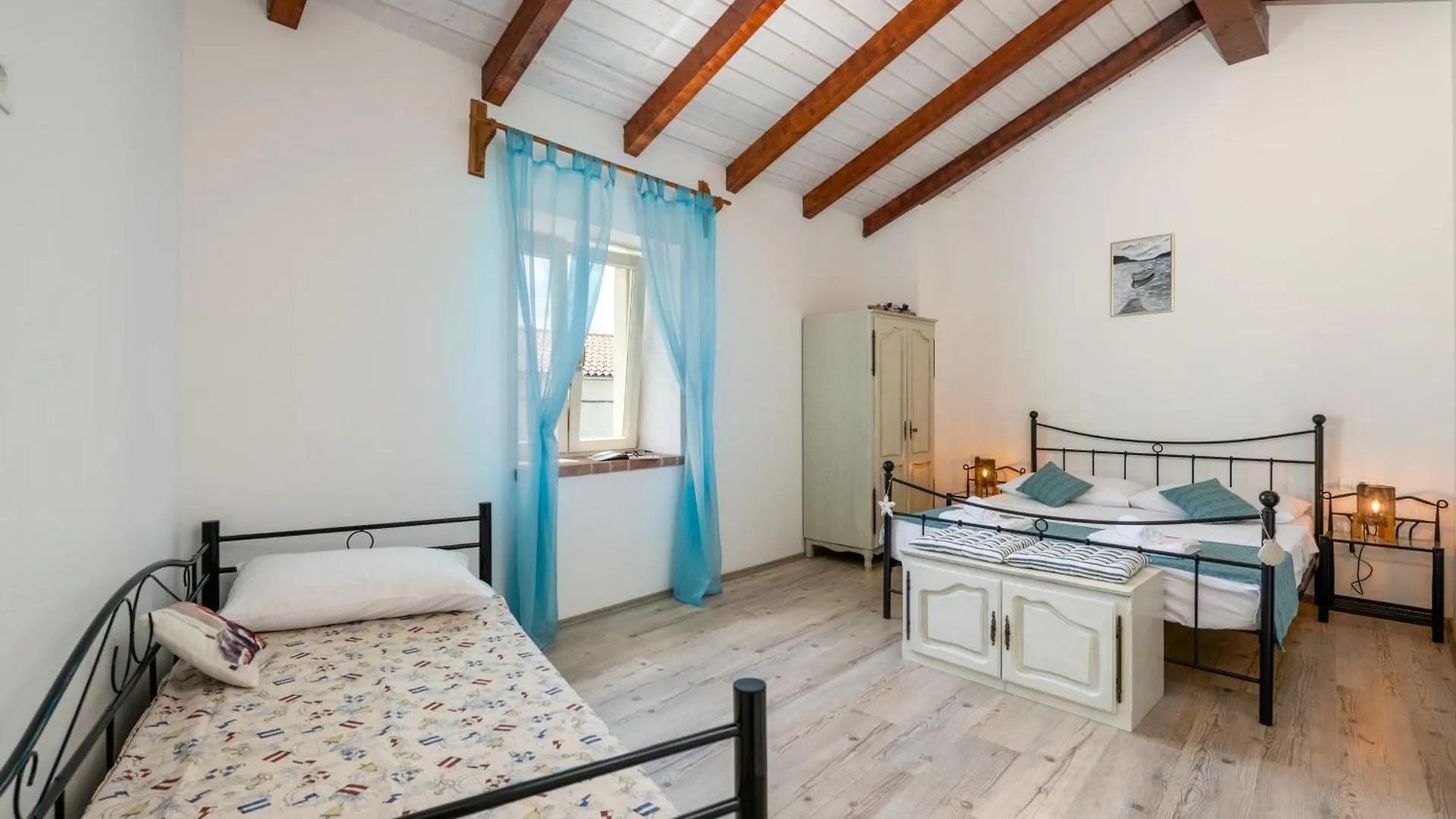 Villa Katja Near Pula With Whirlpool Only 3 Km From The Beach Krnica Kroatien