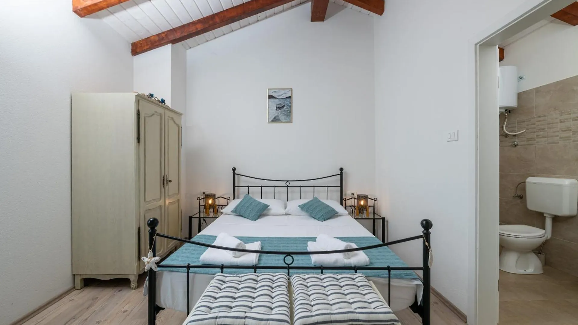 Villa Katja Near Pula With Whirlpool Only 3 Km From The Beach Krnica