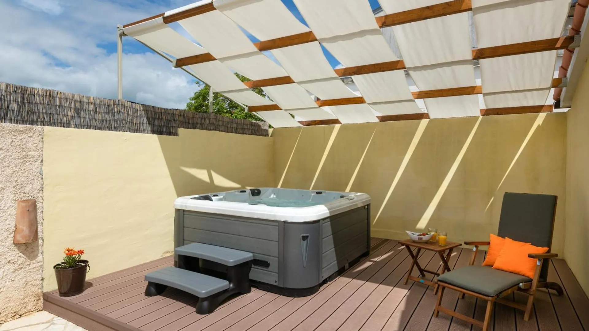Villa Katja Near Pula With Whirlpool Only 3 Km From The Beach Krnica