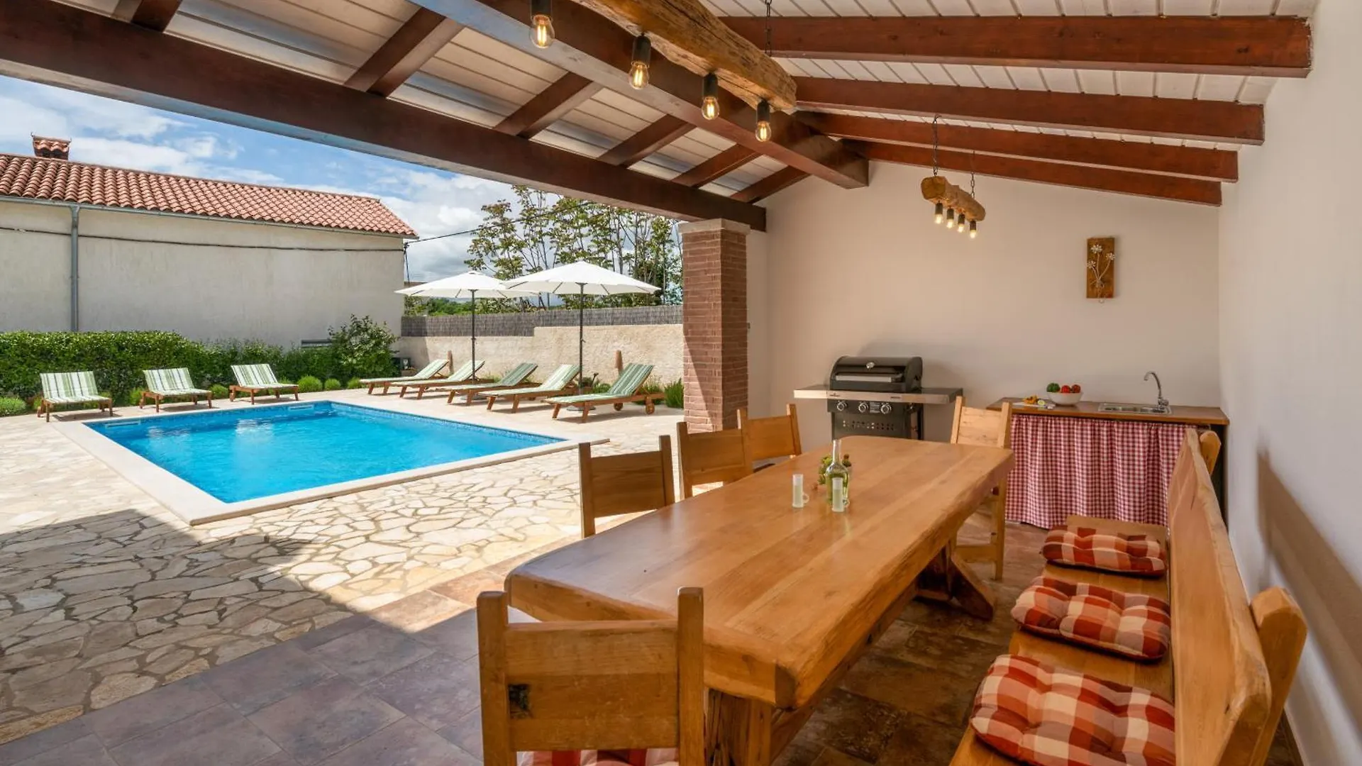 Villa Katja Near Pula With Whirlpool Only 3 Km From The Beach Krnica 0*,  Kroatien