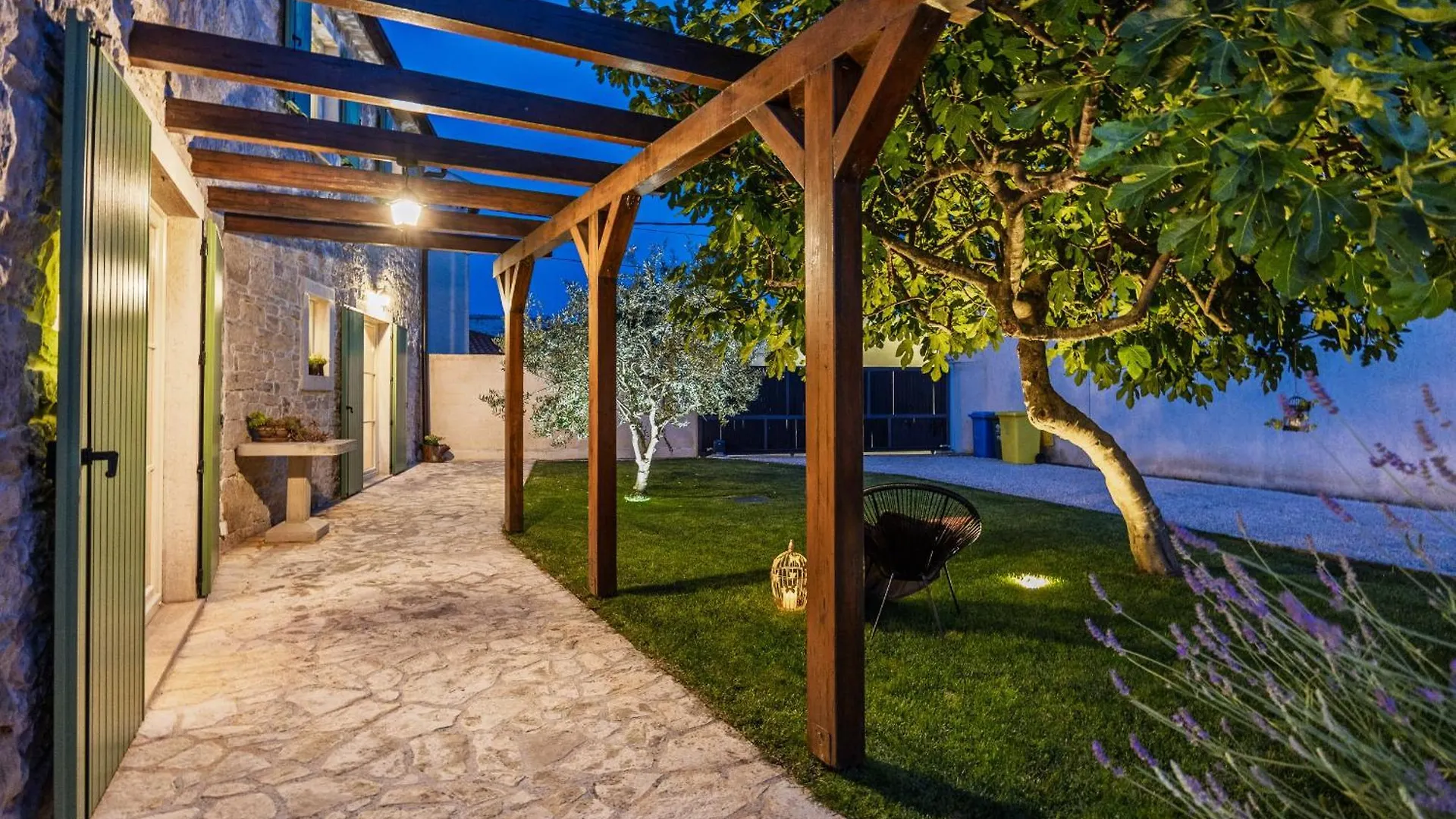 Villa Katja Near Pula With Whirlpool Only 3 Km From The Beach クルニカ