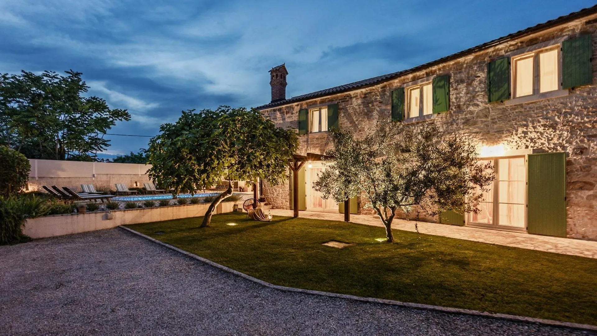 Villa Katja Near Pula With Whirlpool Only 3 Km From The Beach クルニカ クロアチア